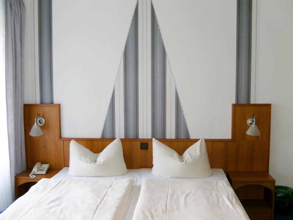 Mucha Ohg Hotel Sembziner Hof คลิงค์ ห้อง รูปภาพ