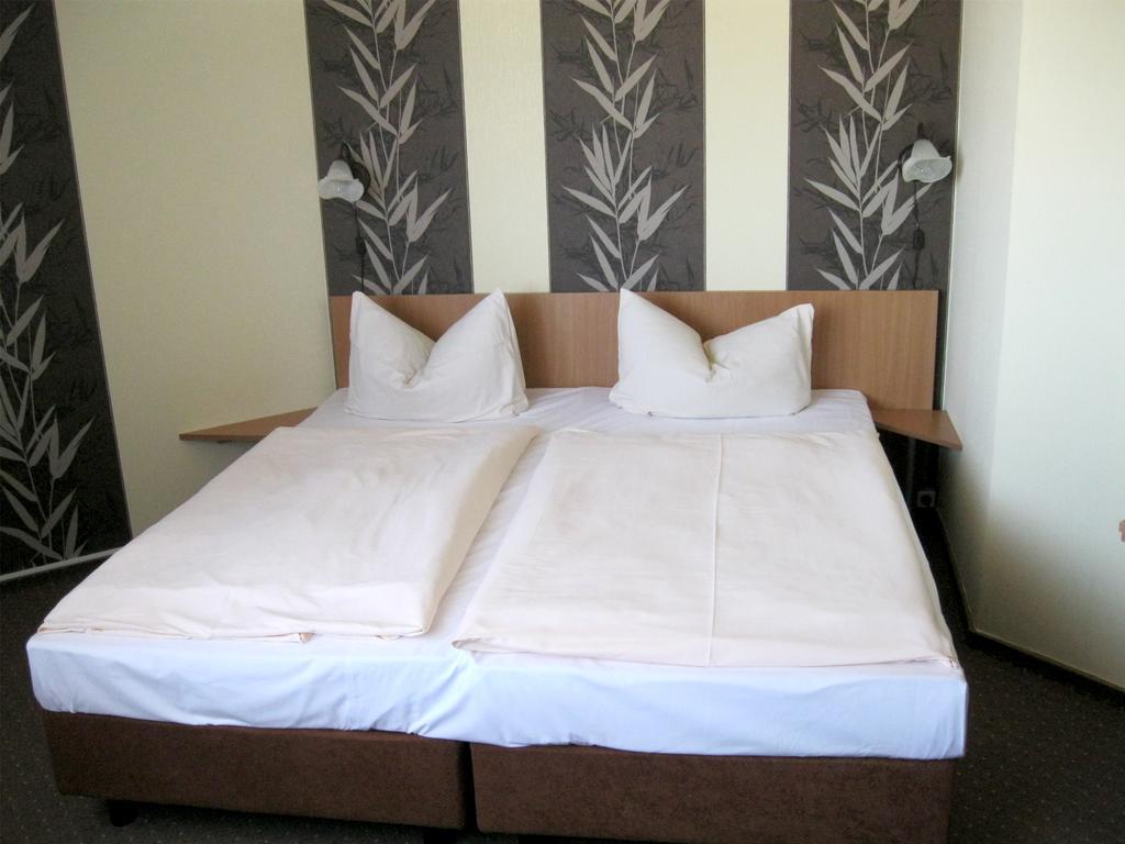 Mucha Ohg Hotel Sembziner Hof คลิงค์ ห้อง รูปภาพ